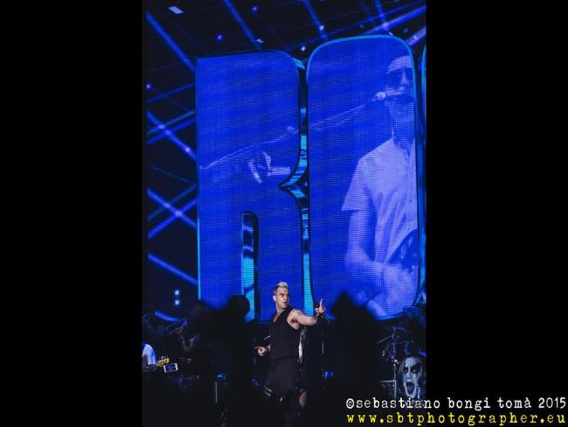 23 luglio 2015 - Lucca Summer Festival - Piazza Napoleone - Lucca - Robbie Williams in concerto