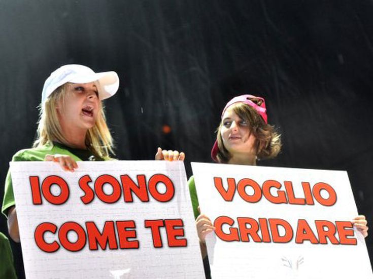 Forfait di Gigi D&apos;Alessio al concerto di Milano: &apos;Faccio musica non politica&apos;