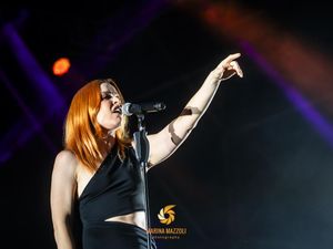 Noemi, guarda il video del nuovo singolo &apos;Odio tutti i cantanti&apos; 