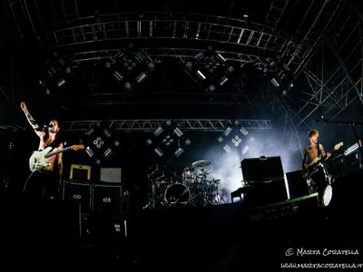 Biffy Clyro, il nuovo album. Pronte 20 canzoni: &apos;Sarà un disco aggressivo&apos;