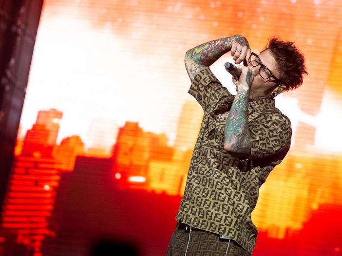 Fedez a Sanremo: un freestyle in cui parla della sua malattia 
