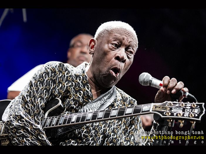 B.B. King si scusa per il concerto disastroso di St Louis B.B. King si scusa per il concerto disastroso di St Louis