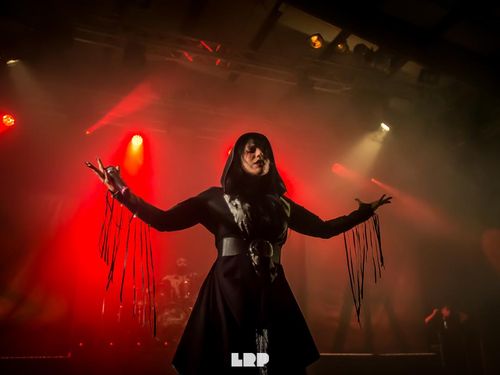 I Lacuna Coil lanciano la loro versione metal del Monopoli