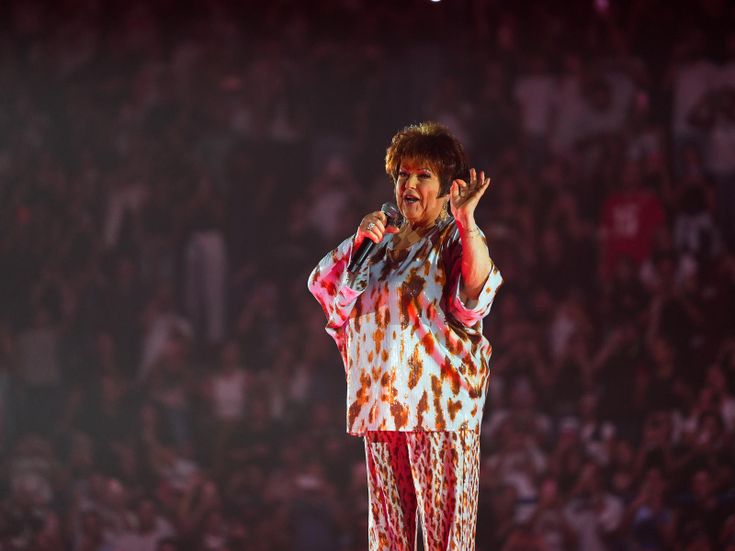 Fedez su Twitter: ‘Volo ad L.A. per il nuovo album’