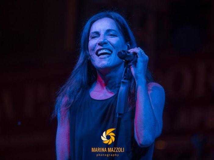Paola Turci, esce la raccolta con inediti 'Io sono'. Presto un nuovo album 'anarchico e folle' - INTERVISTA Paola Turci, esce la raccolta con inediti 'Io sono'. Presto un nuovo album 'anarchico e folle' - INTERVISTA